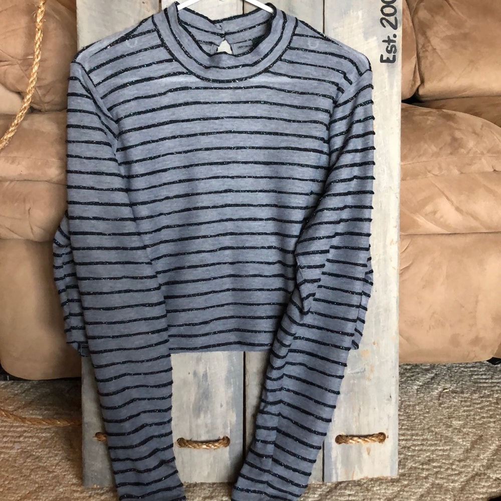 Wild Fable crop lightweight sweater